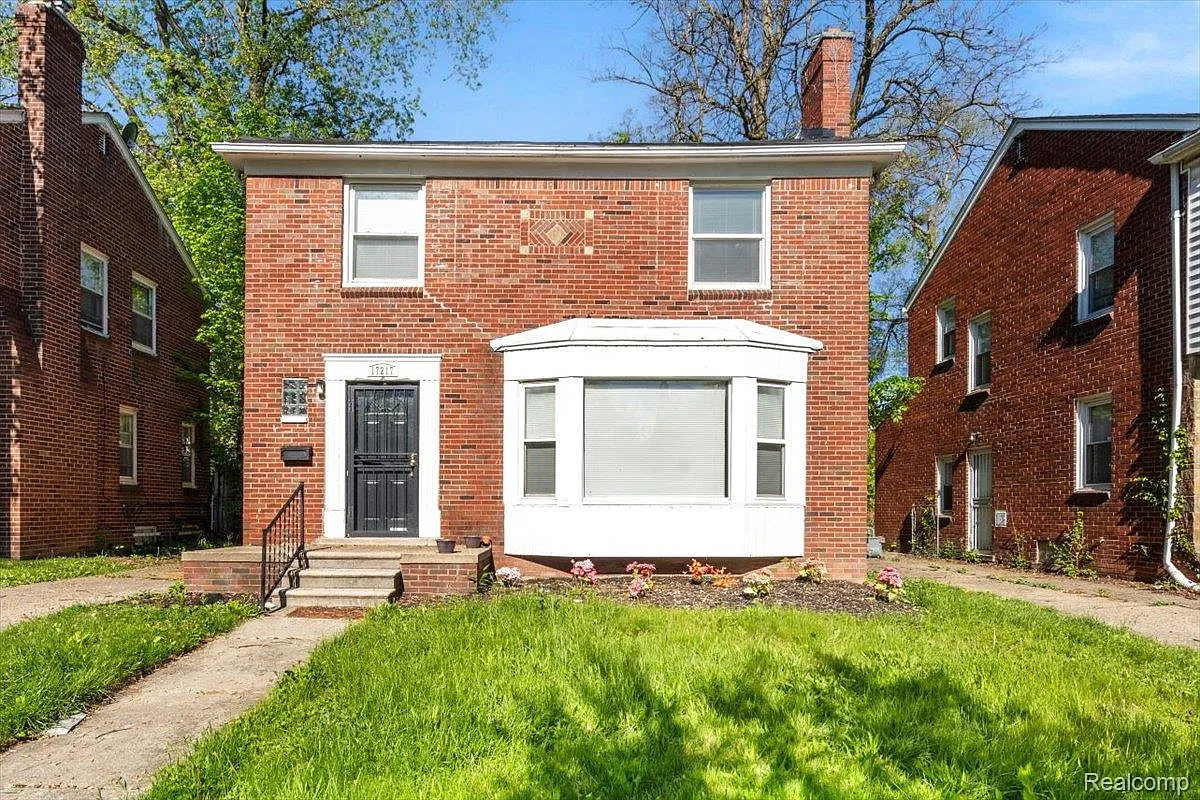 17217 Plainview